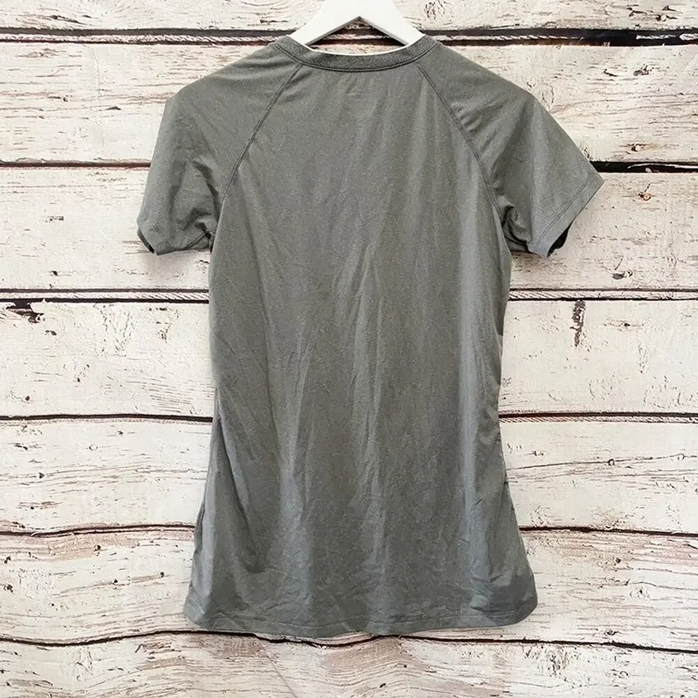 NIKE Pro Shirt Size L Gray Dri-FIT V-Neck Athletic Workout Tee